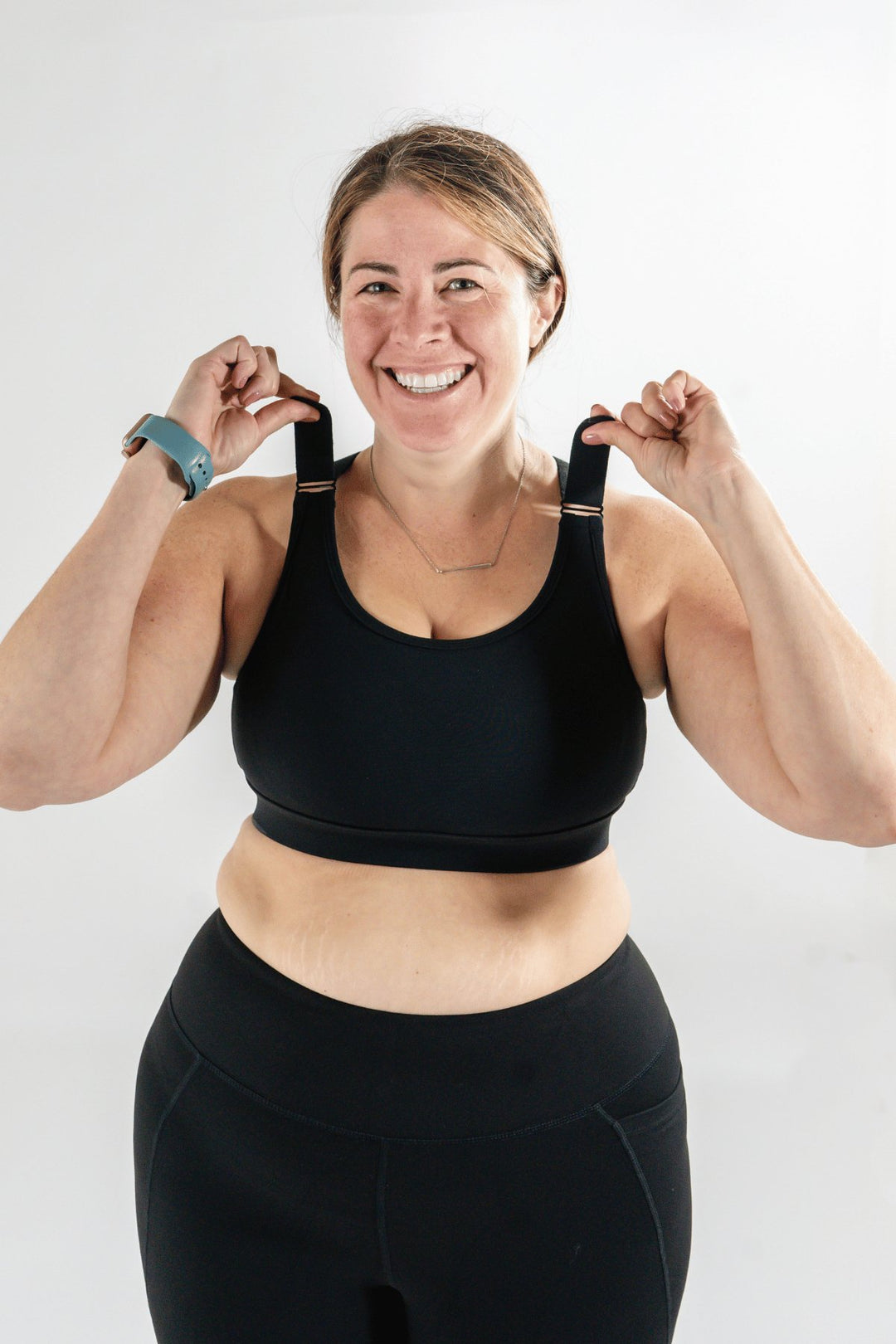 Mum shares the sports bra that supports her large breasts for running –  SportsBra