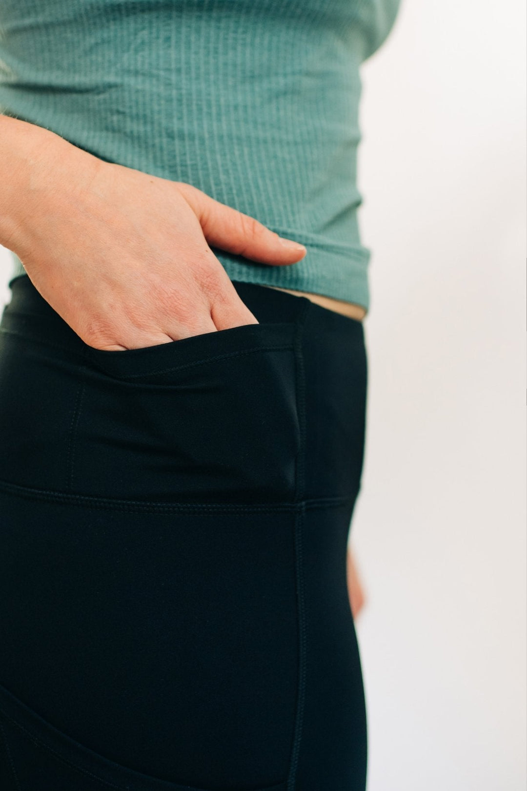 Fast Seven Pocket Tights (Full Length) - Koala Clip