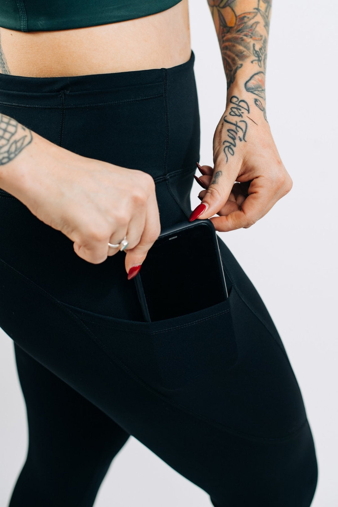 Fast Seven Pocket Tights (Full Length) - Koala Clip